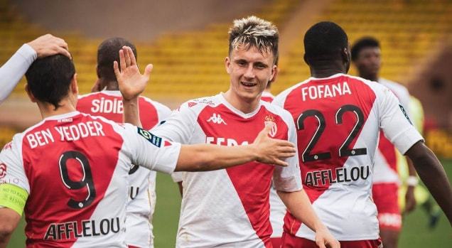 防守球员不 防守球员不